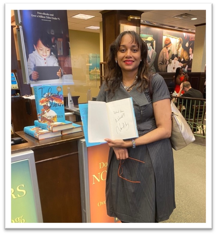 Vanessa Riley at a book signing